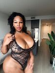 ROXIE2THICK Onlyfans pictures