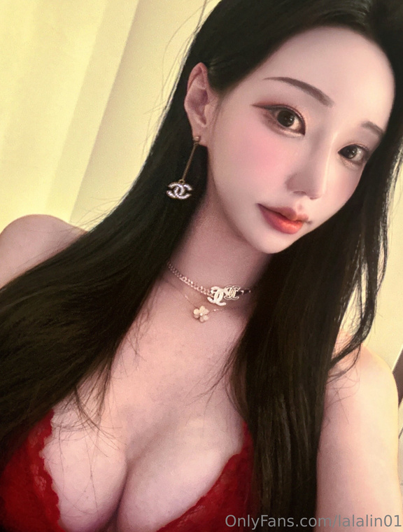 TS Leelee Onlyfans pictures