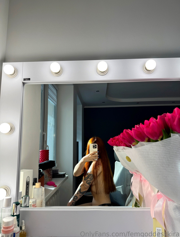 Goddess Kira Onlyfans pictures