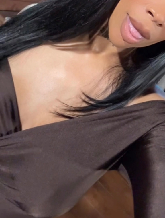 Ebonykinkyqueen Onlyfans pictures
