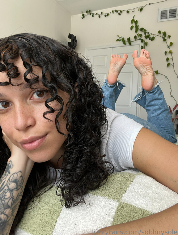 Goddess Liv Onlyfans pictures