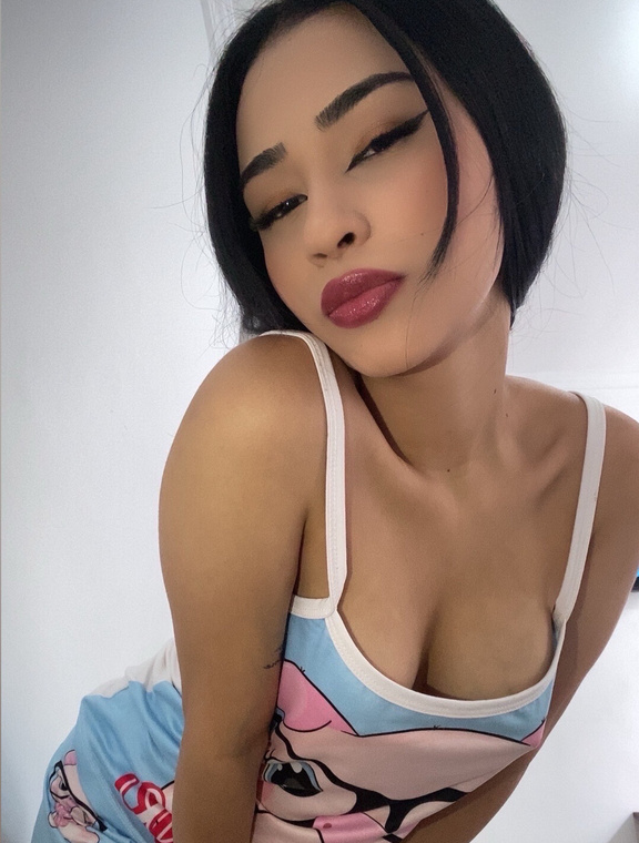 Soly Mia  Onlyfans pictures