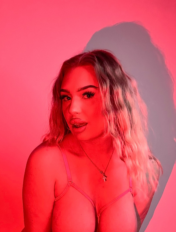 lenya marie Onlyfans pictures