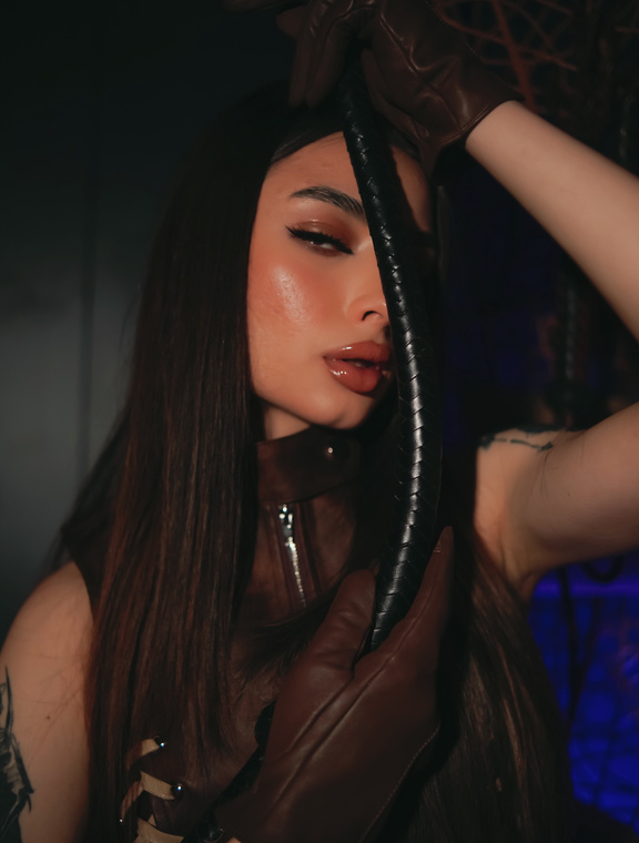 Goddess Ellyah Onlyfans pictures