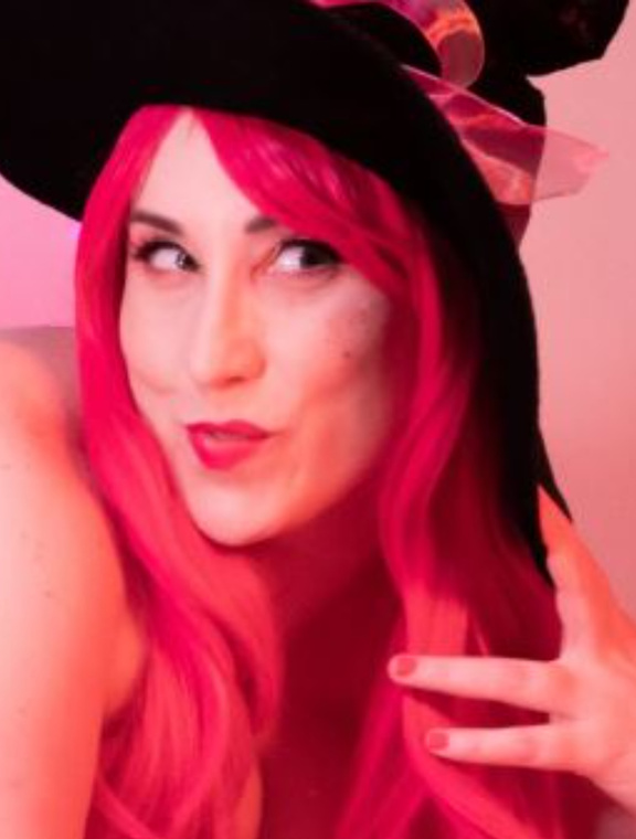 Kitty LeRoux Onlyfans pictures