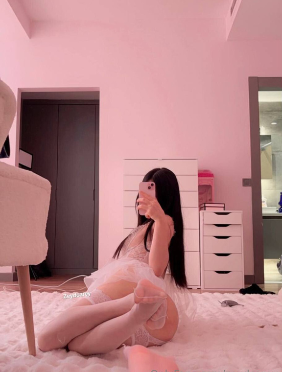 Alya Vural Onlyfans pictures